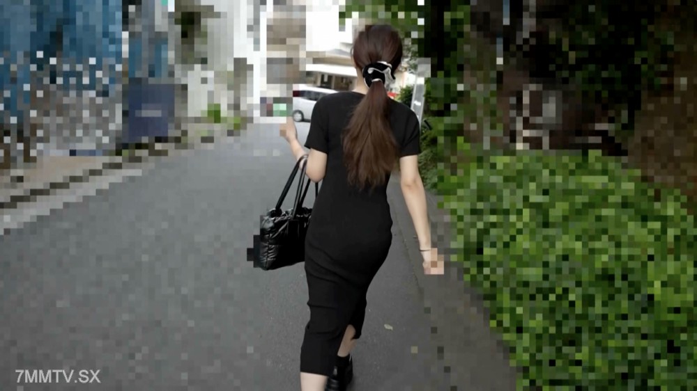 fc2-ppv 4792519 【素人肉便器堕ちシリーズ】の第37弾！まゆ（25）広告代理店勤務 『雑魚マン変態便女』 | FC2コンテンツマーケット